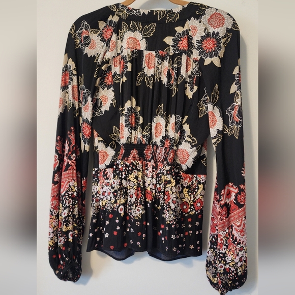 Free People Long Sleeve Floral XL Button Up Front Tie Blouse Deep V Neck - Picture 6 of 6